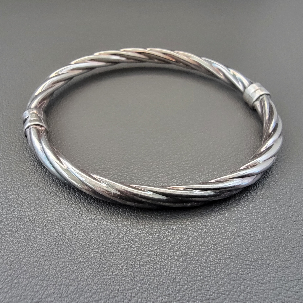 925 Thailand Sterling Silver Hinged Bangle Twisted Cable Design W Symbolic Mark